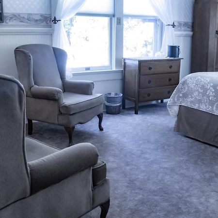 Mccloud River Bed And Breakfast ภายนอก รูปภาพ