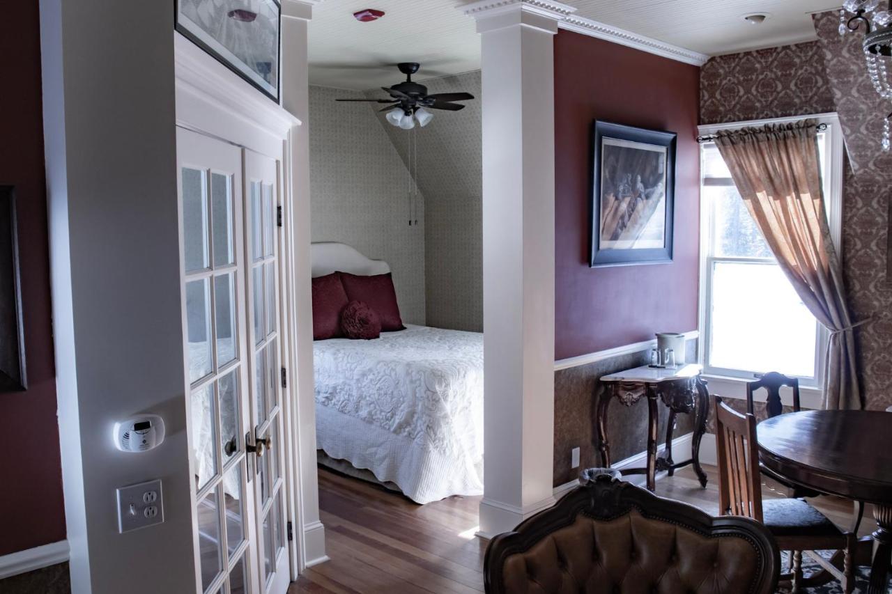 Mccloud River Bed And Breakfast ภายนอก รูปภาพ