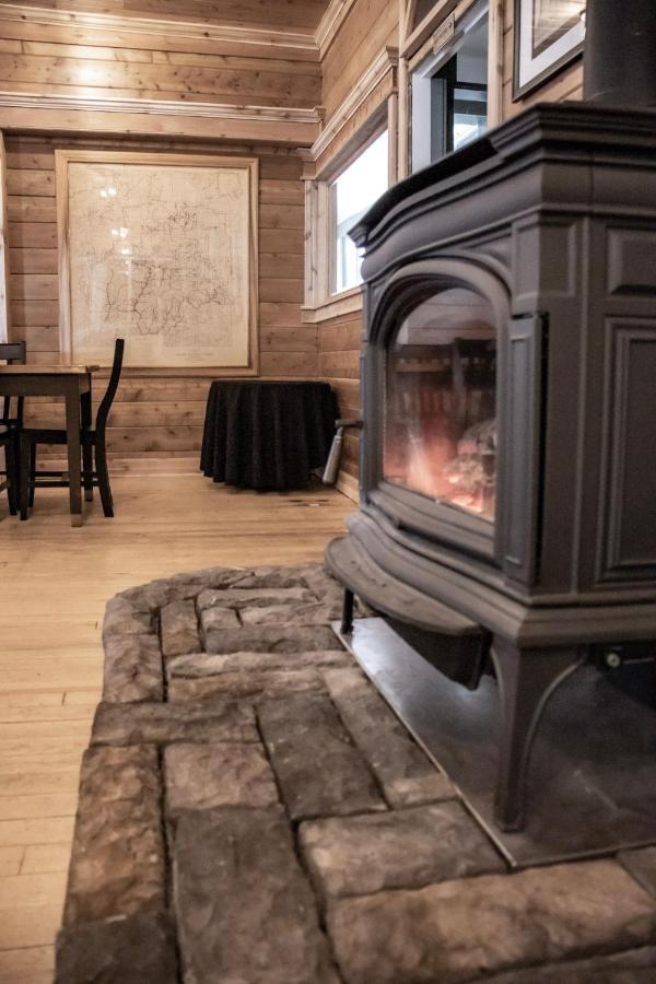 Mccloud River Bed And Breakfast ภายนอก รูปภาพ
