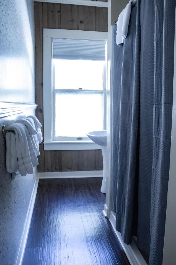 Mccloud River Bed And Breakfast ภายนอก รูปภาพ